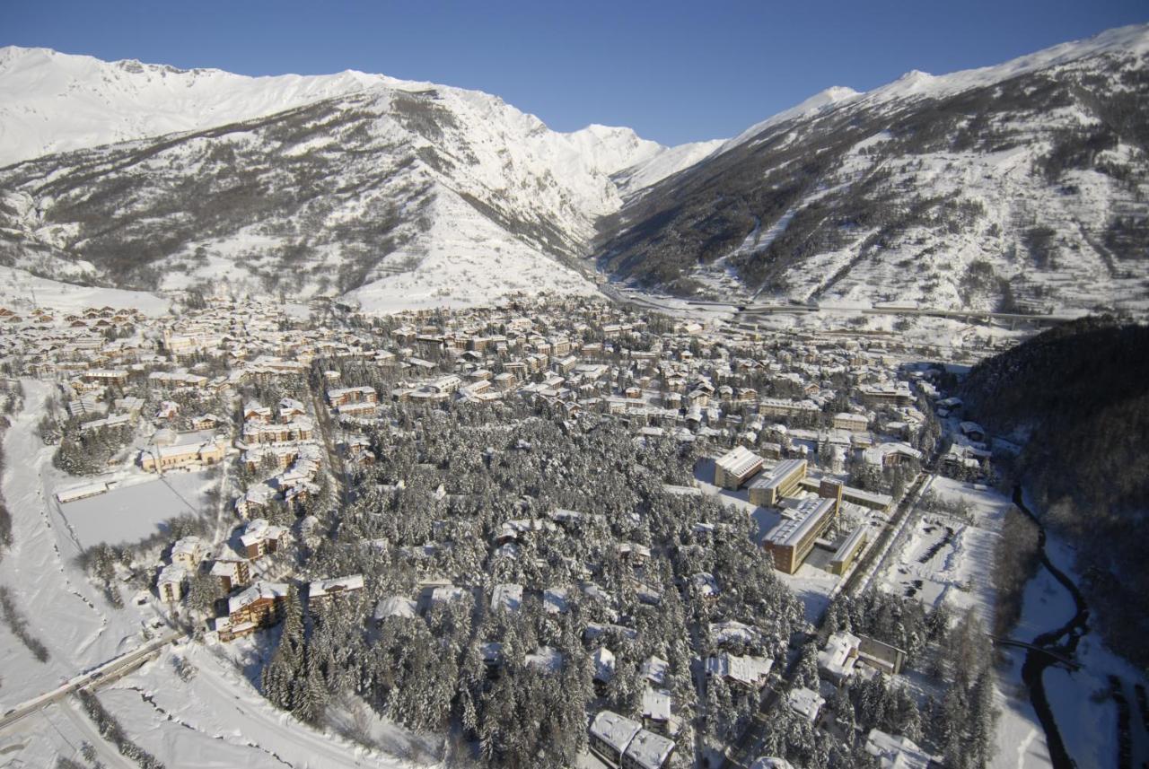 Residence La Tana Del Ghiro Bardonecchia Εξωτερικό φωτογραφία