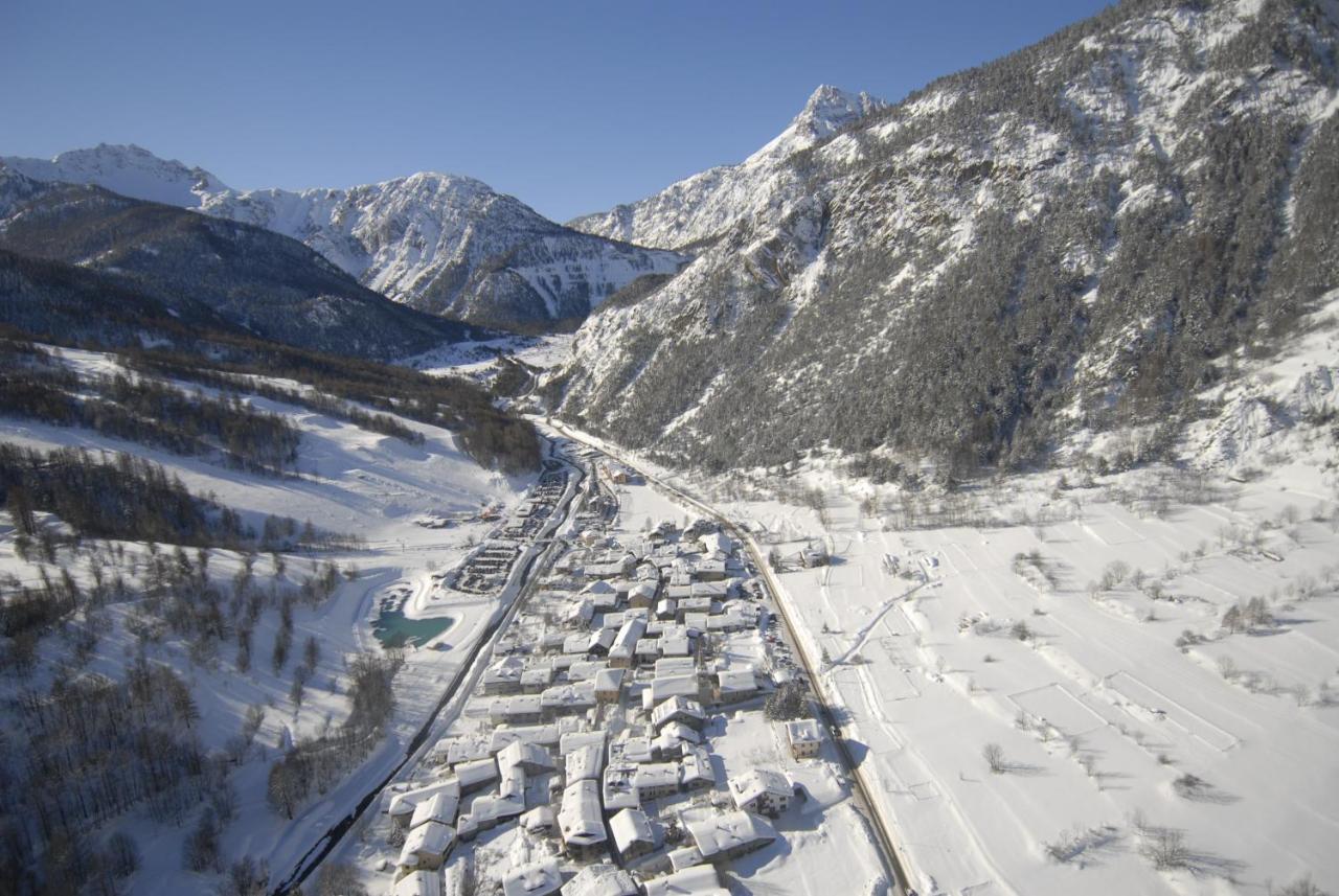Residence La Tana Del Ghiro Bardonecchia Εξωτερικό φωτογραφία
