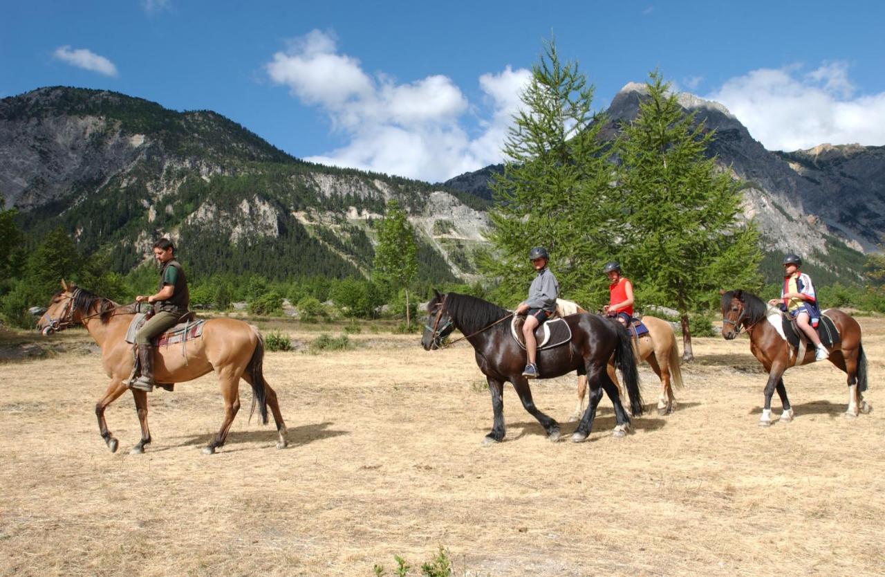 Residence La Tana Del Ghiro Bardonecchia Εξωτερικό φωτογραφία
